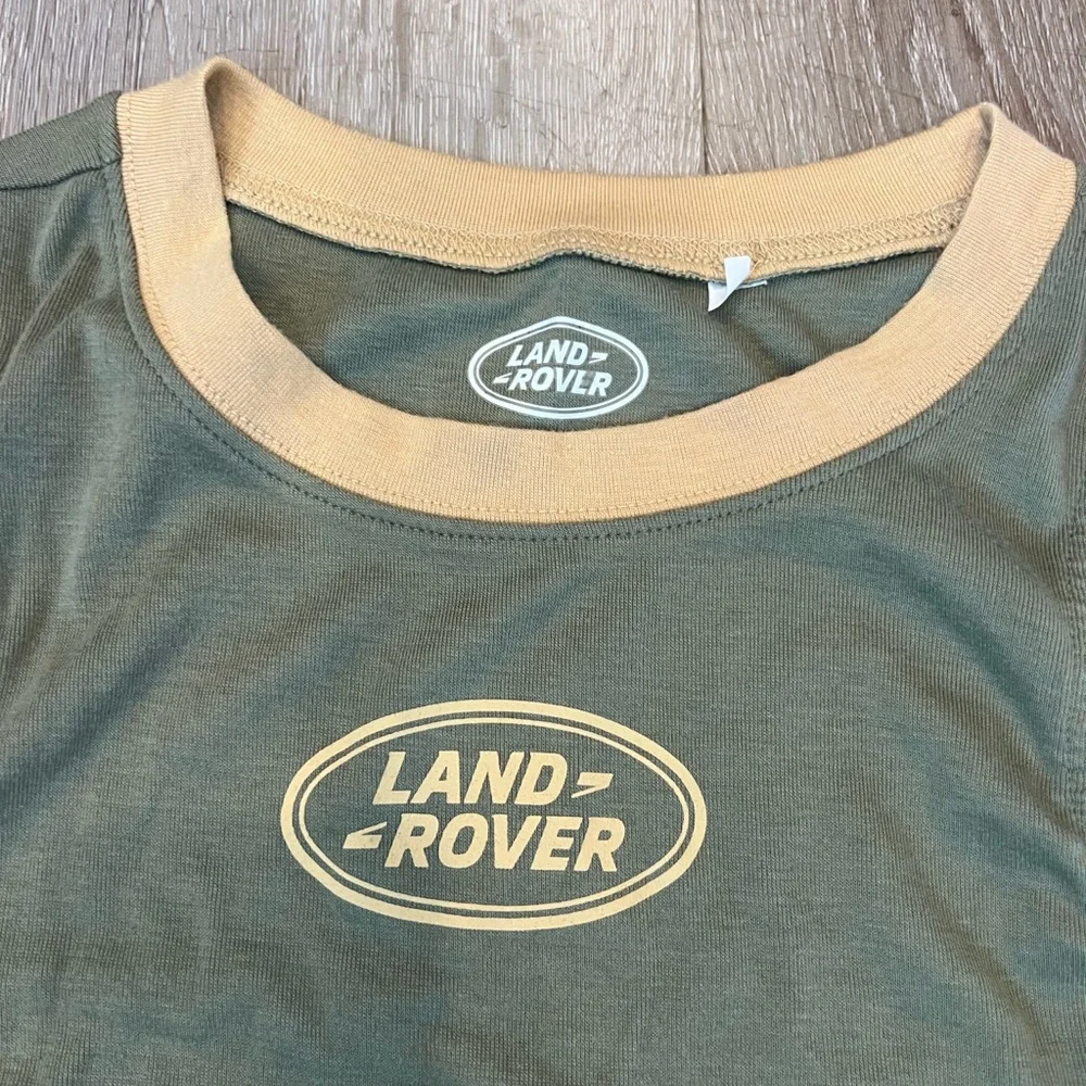 Land Rover - Picture 4 of 4